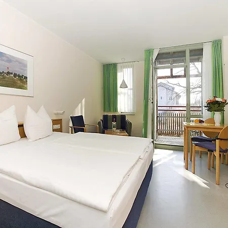 Ferienhauser Am Hochufer 102s Appartement Goehren (Ruegen)